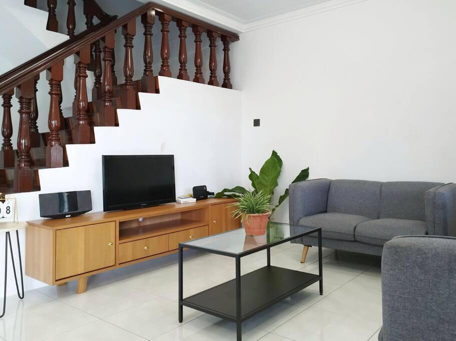 Grand Height Homestay 7A 10Pax 4Rooms Sibu Dış mekan fotoğraf