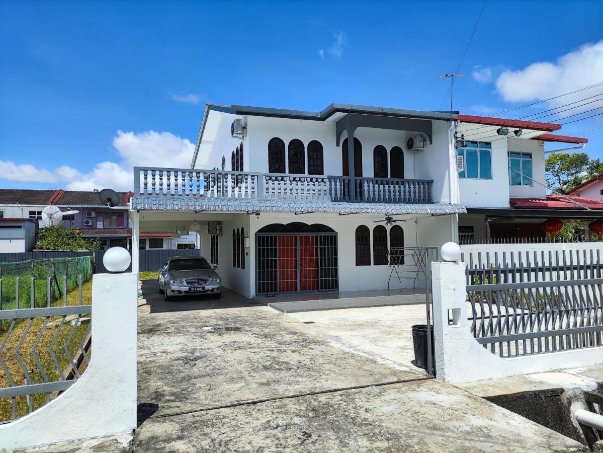 Grand Height Homestay 7A 10Pax 4Rooms Sibu Dış mekan fotoğraf
